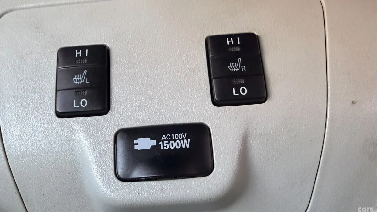 Toyota Prius Hatchback, Petrol Hybrid, 2013, Silver