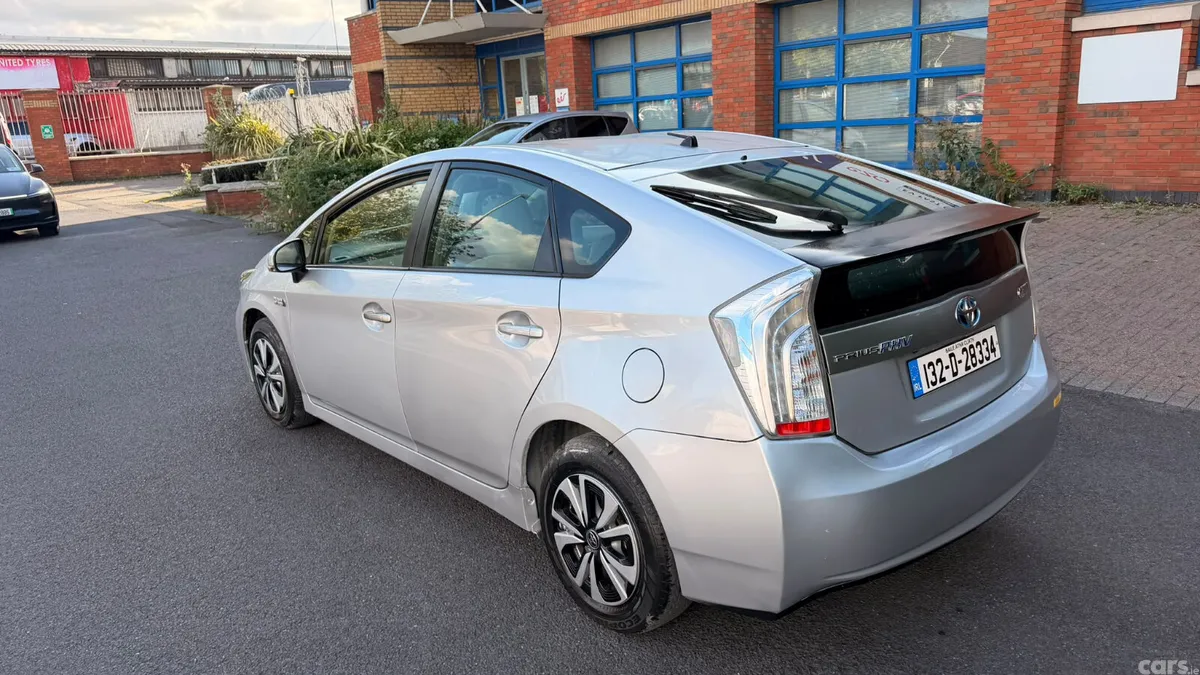 Toyota Prius Hatchback, Petrol Hybrid, 2013, Silver