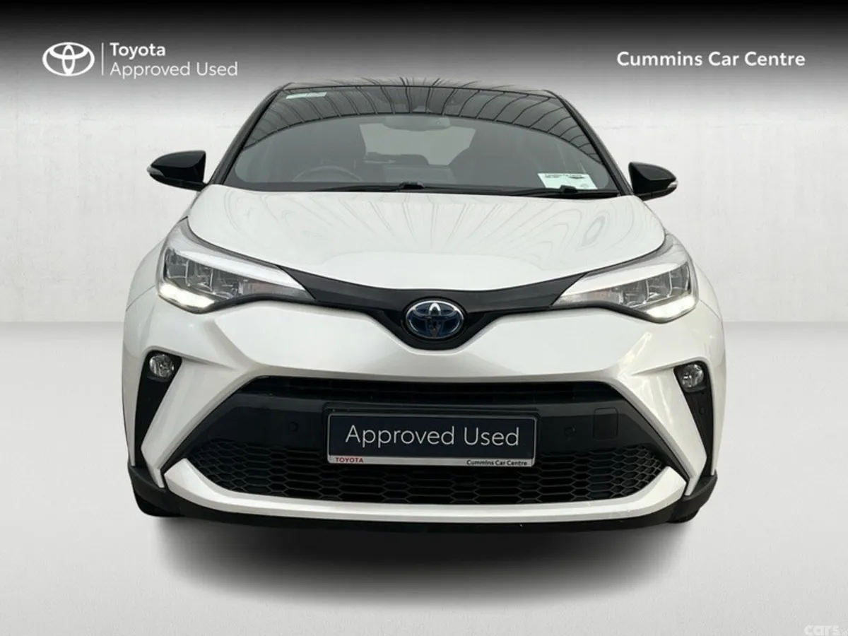 Toyota C-HR SUV, Petrol Hybrid, 2023, White