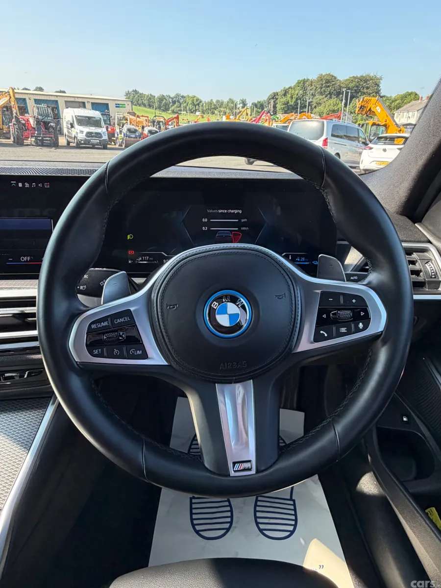 BMW 3-Series Saloon, Petrol Hybrid, 2023, Black