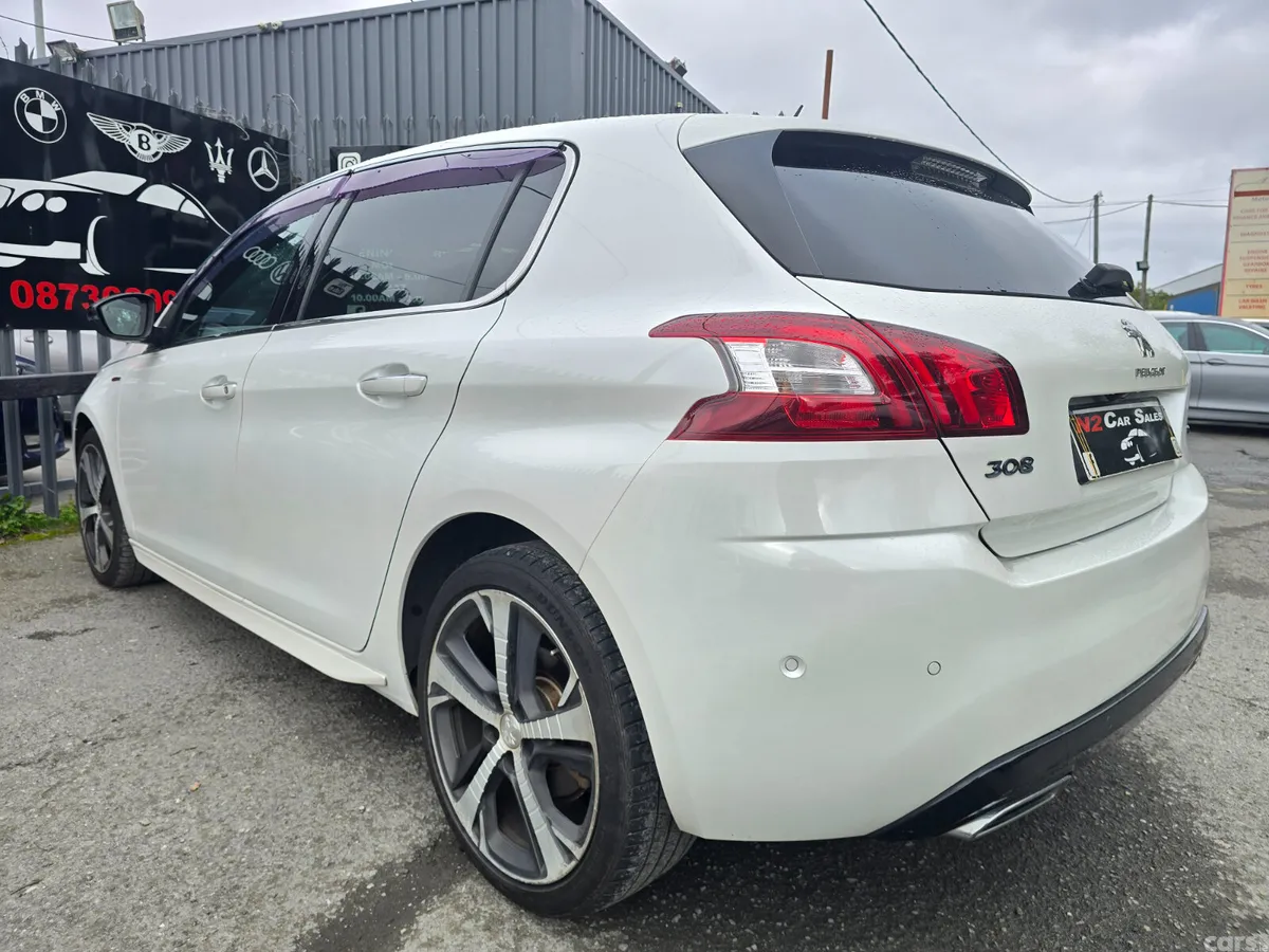 Peugeot 308 Hatchback, Petrol, 2017, White