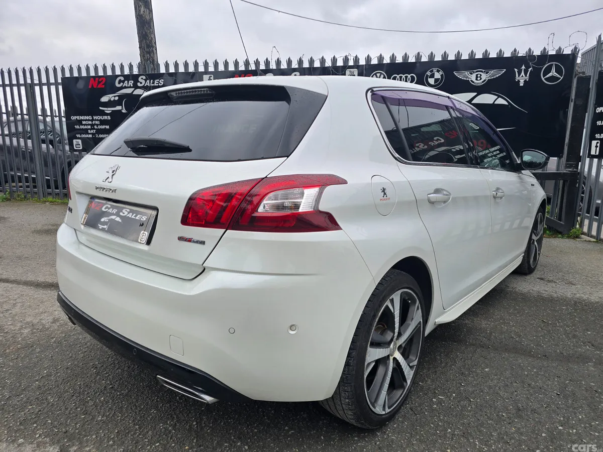 Peugeot 308 Hatchback, Petrol, 2017, White