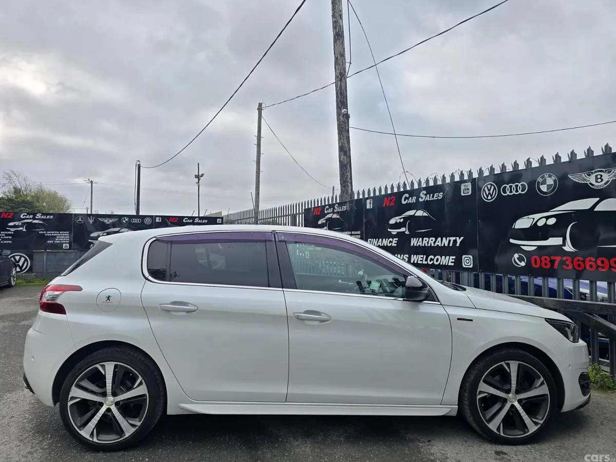 Peugeot 308 Hatchback, Petrol, 2017, White