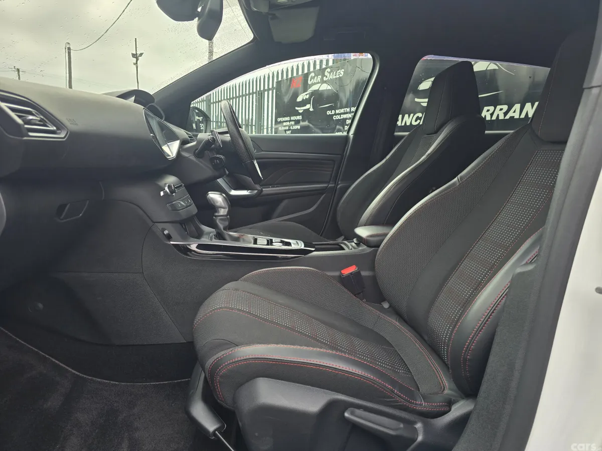Peugeot 308 Hatchback, Petrol, 2017, White