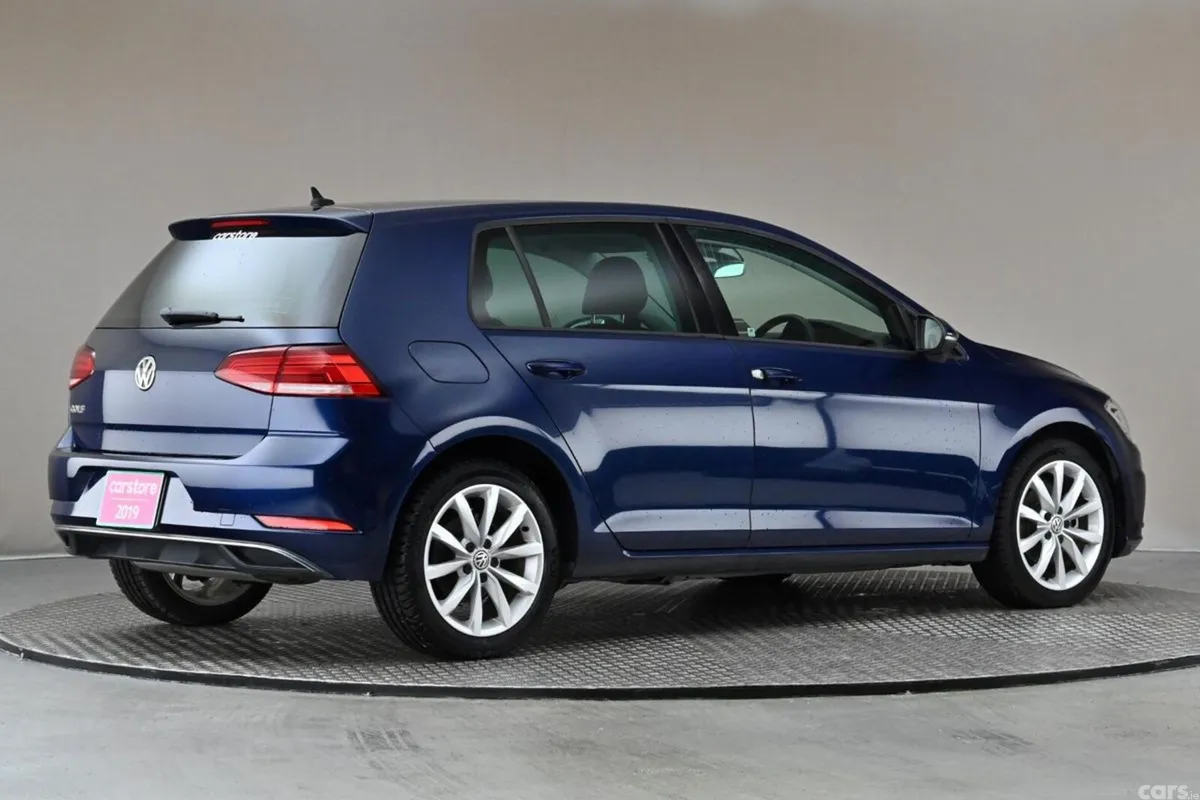 Volkswagen Golf Hatchback, Petrol, 2019, Blue