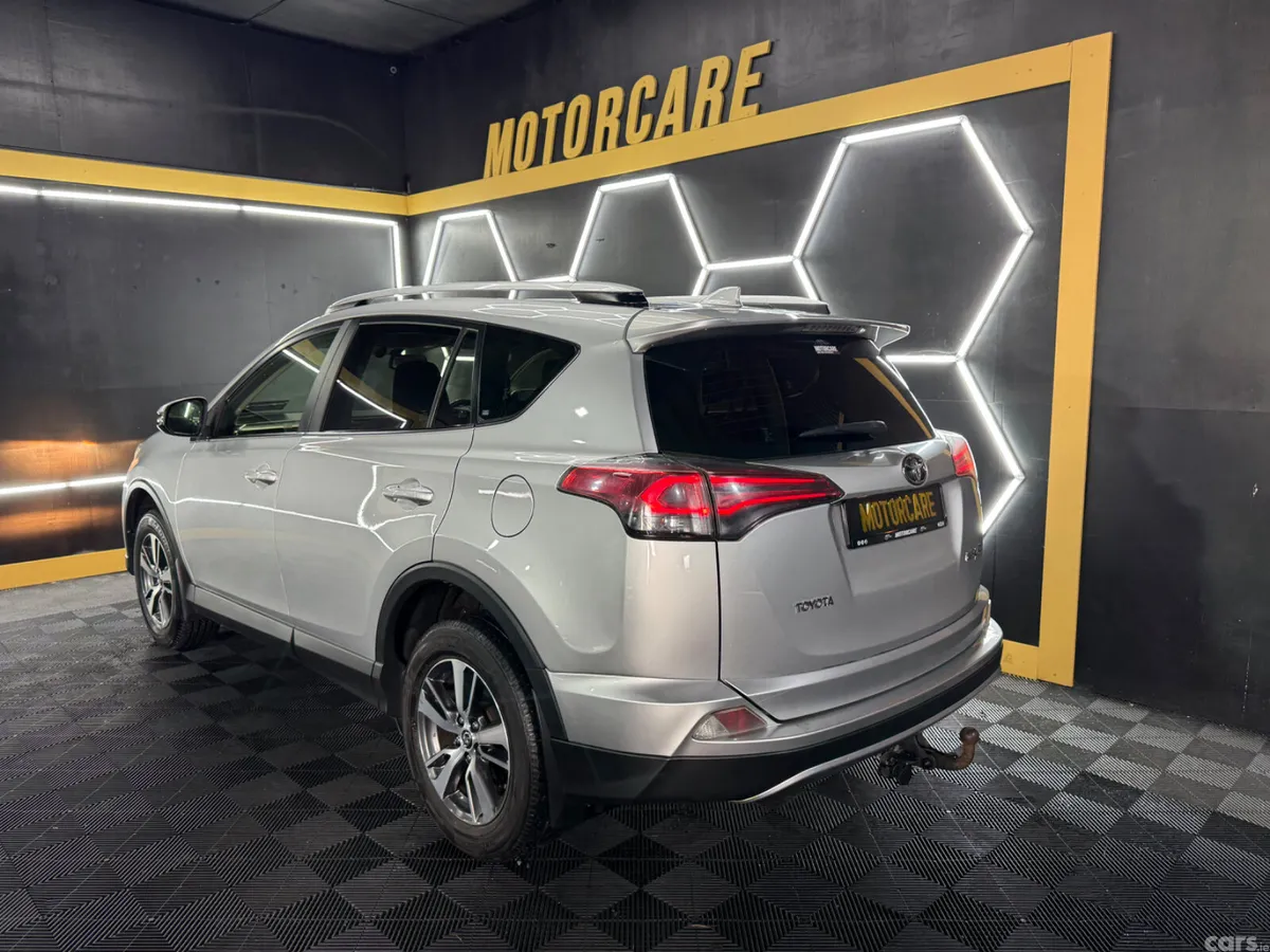 Toyota RAV4 SUV, Diesel, 2016, Silver