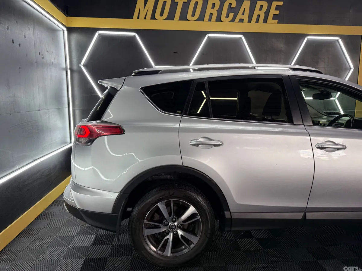 Toyota RAV4 SUV, Diesel, 2016, Silver