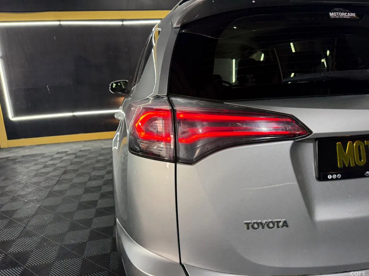 Toyota RAV4 SUV, Diesel, 2016, Silver