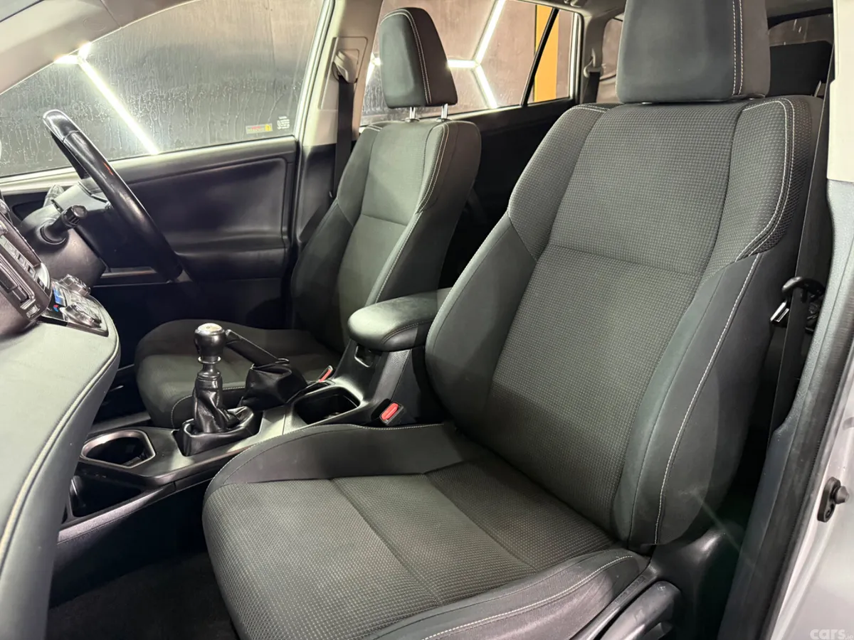 Toyota RAV4 SUV, Diesel, 2016, Silver