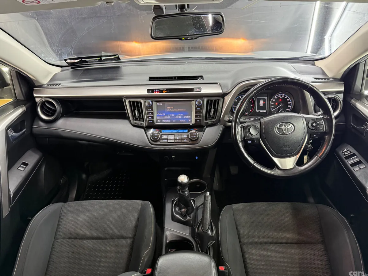 Toyota RAV4 SUV, Diesel, 2016, Silver