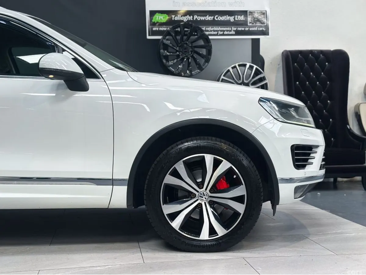 Volkswagen Touareg SUV, Diesel, 2018, White