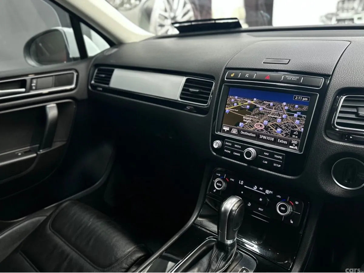 Volkswagen Touareg SUV, Diesel, 2018, White
