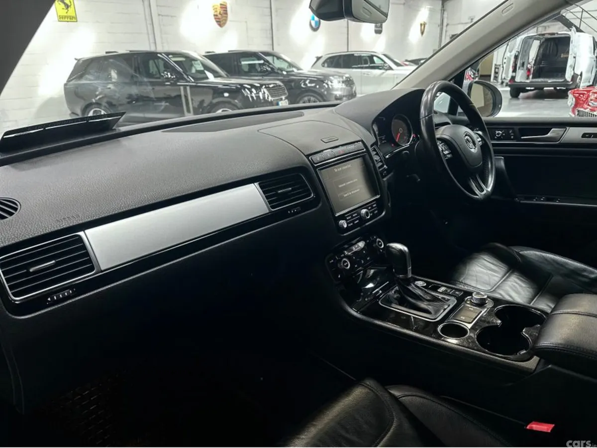 Volkswagen Touareg SUV, Diesel, 2018, White