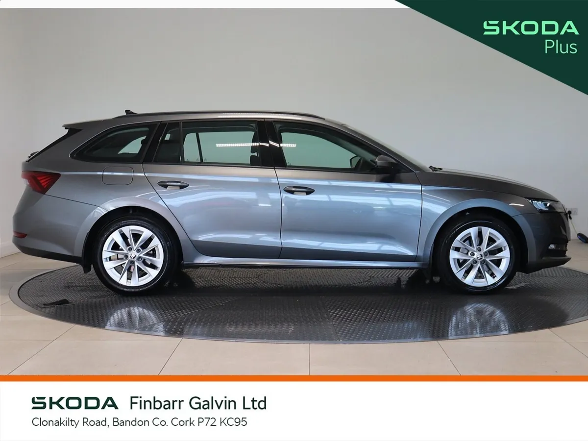Skoda Octavia Estate, Diesel, 2024, Grey