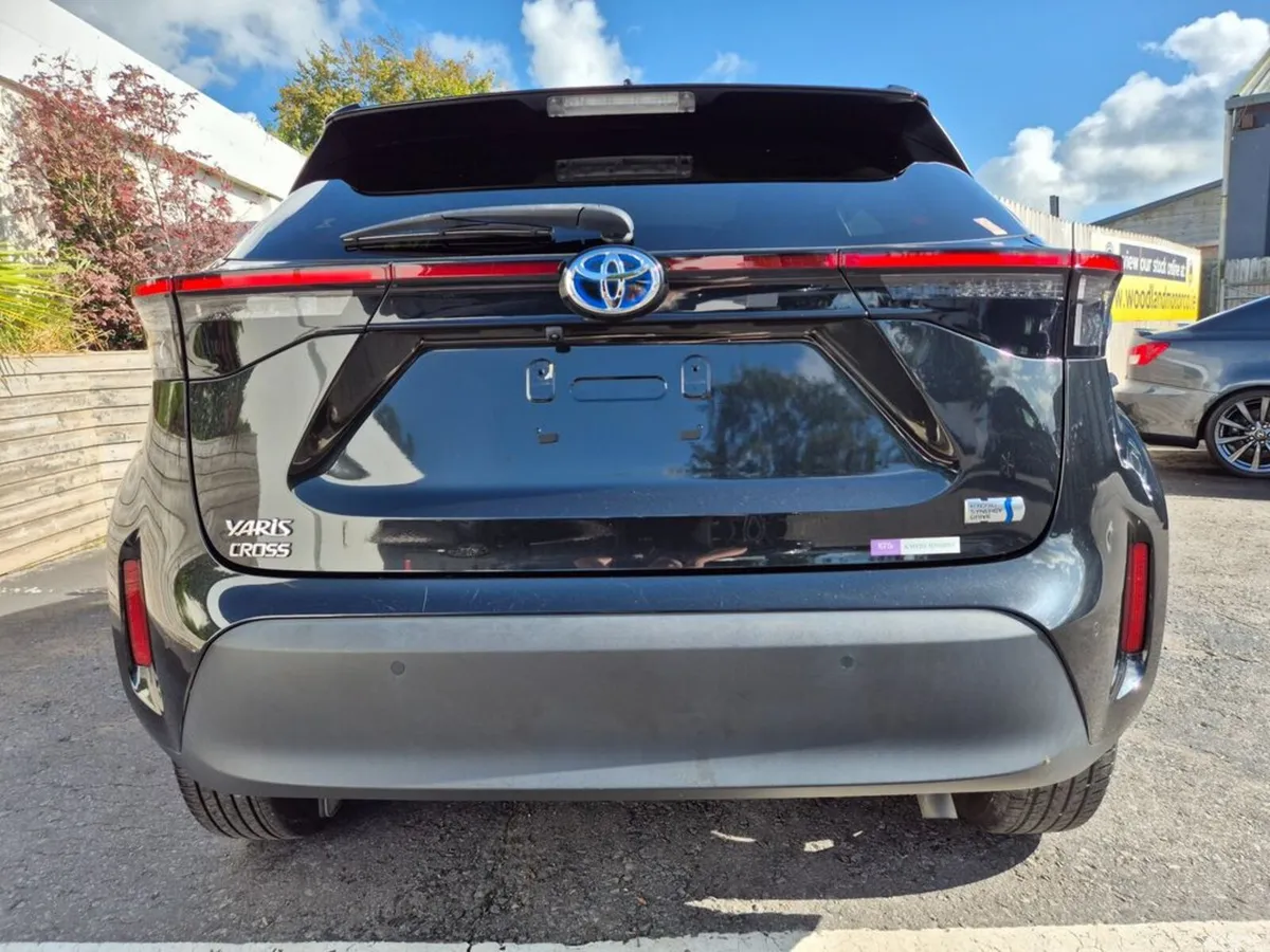 Toyota Yaris Cross SUV, Petrol Hybrid, 2023, Black