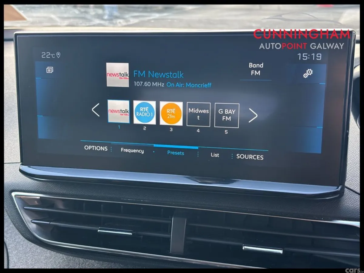 Peugeot 3008 MPV, Petrol, 2021, Grey