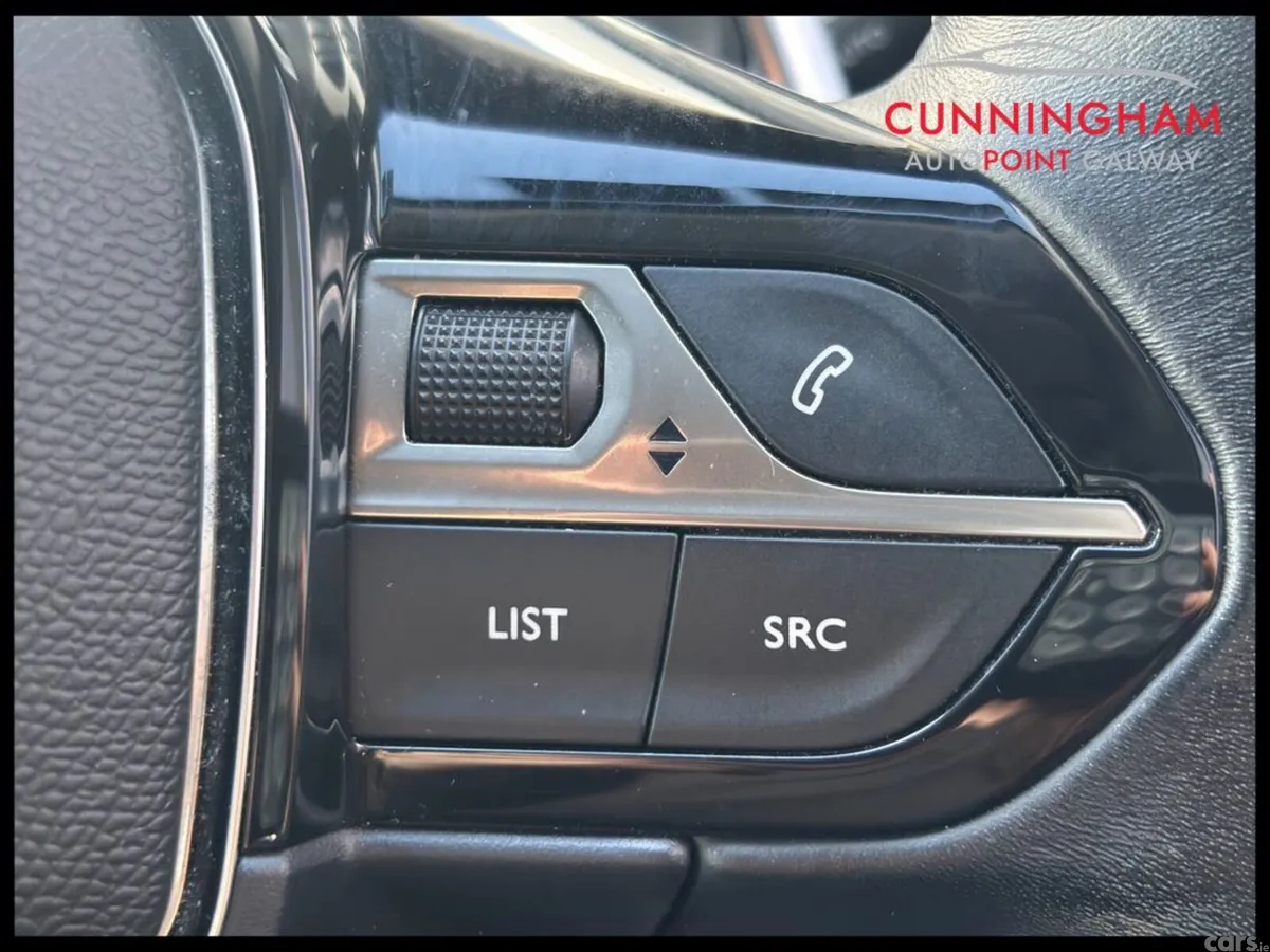 Peugeot 3008 MPV, Petrol, 2021, Grey