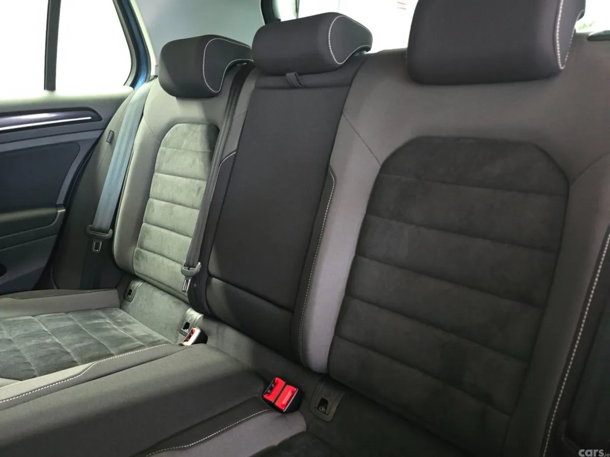 Volkswagen Golf Hatchback, Petrol, 2016, Blue
