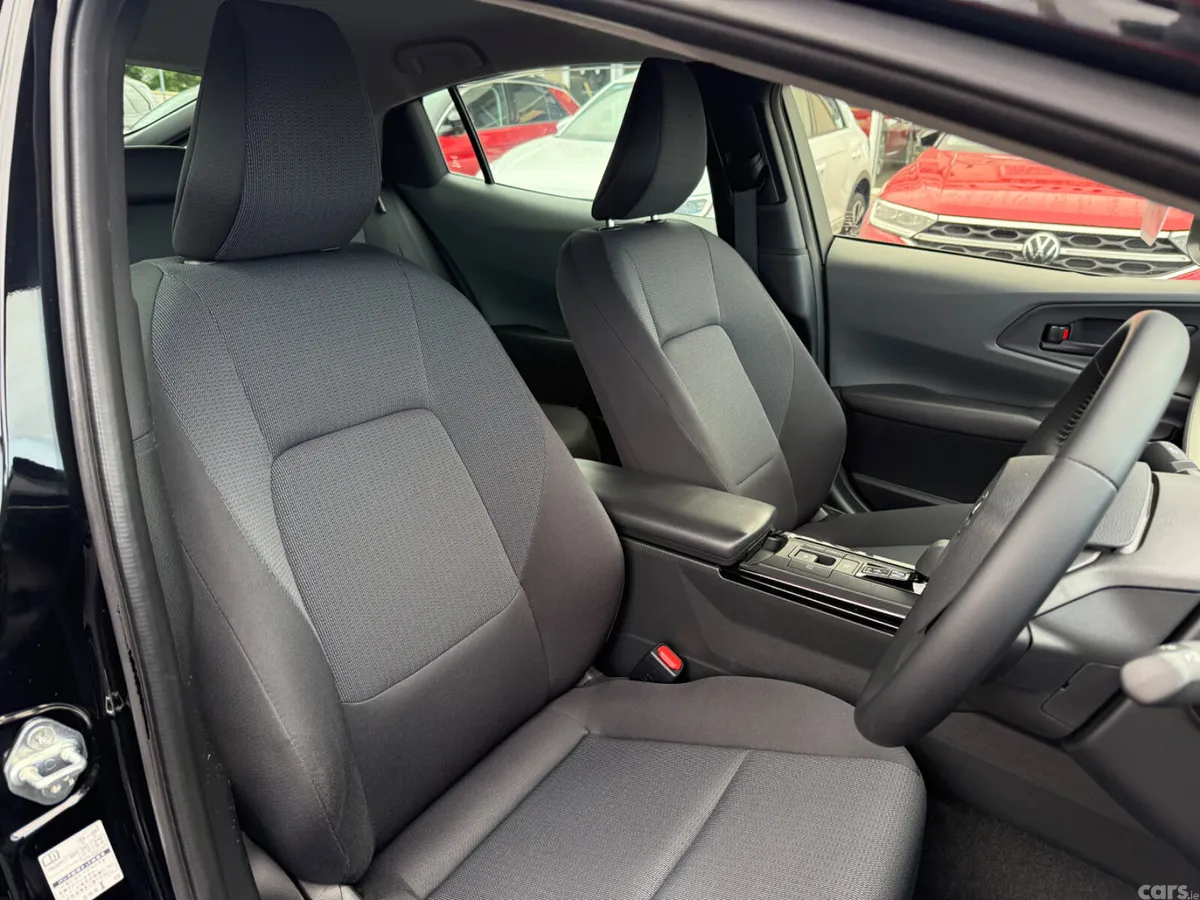 Toyota Prius Saloon, Petrol Hybrid, 2024, Black