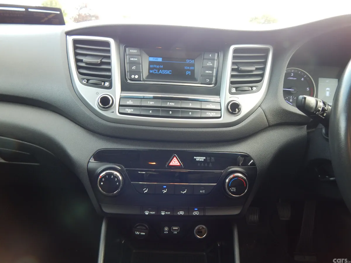 Hyundai Tucson SUV, Diesel, 2016, Silver