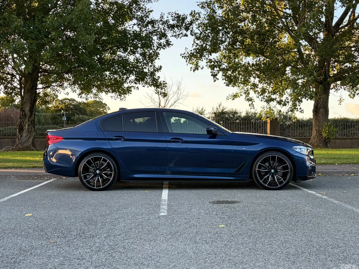 BMW 5-Series Saloon, Diesel, 2020, Blue