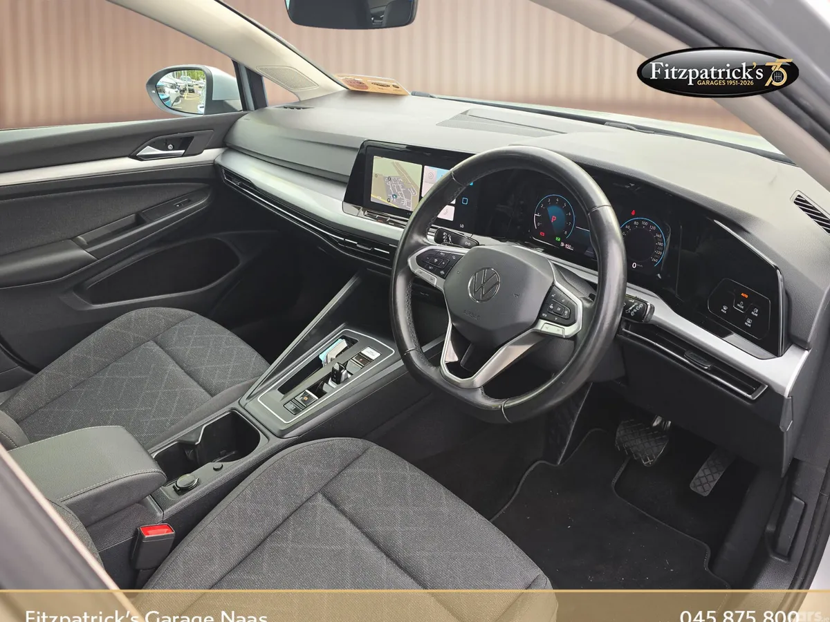 Volkswagen Golf Estate, Petrol, 2023, Grey