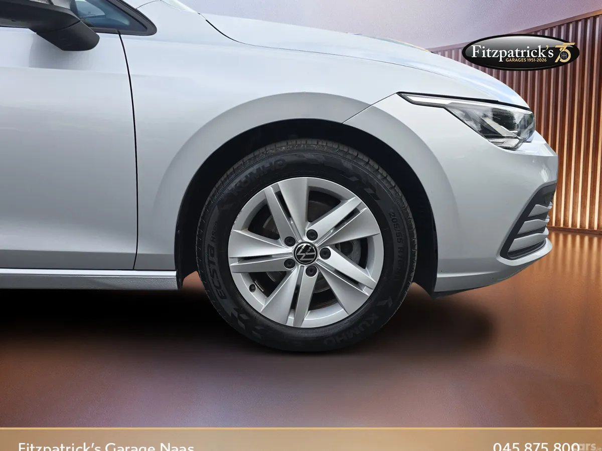Volkswagen Golf Estate, Petrol, 2023, Grey