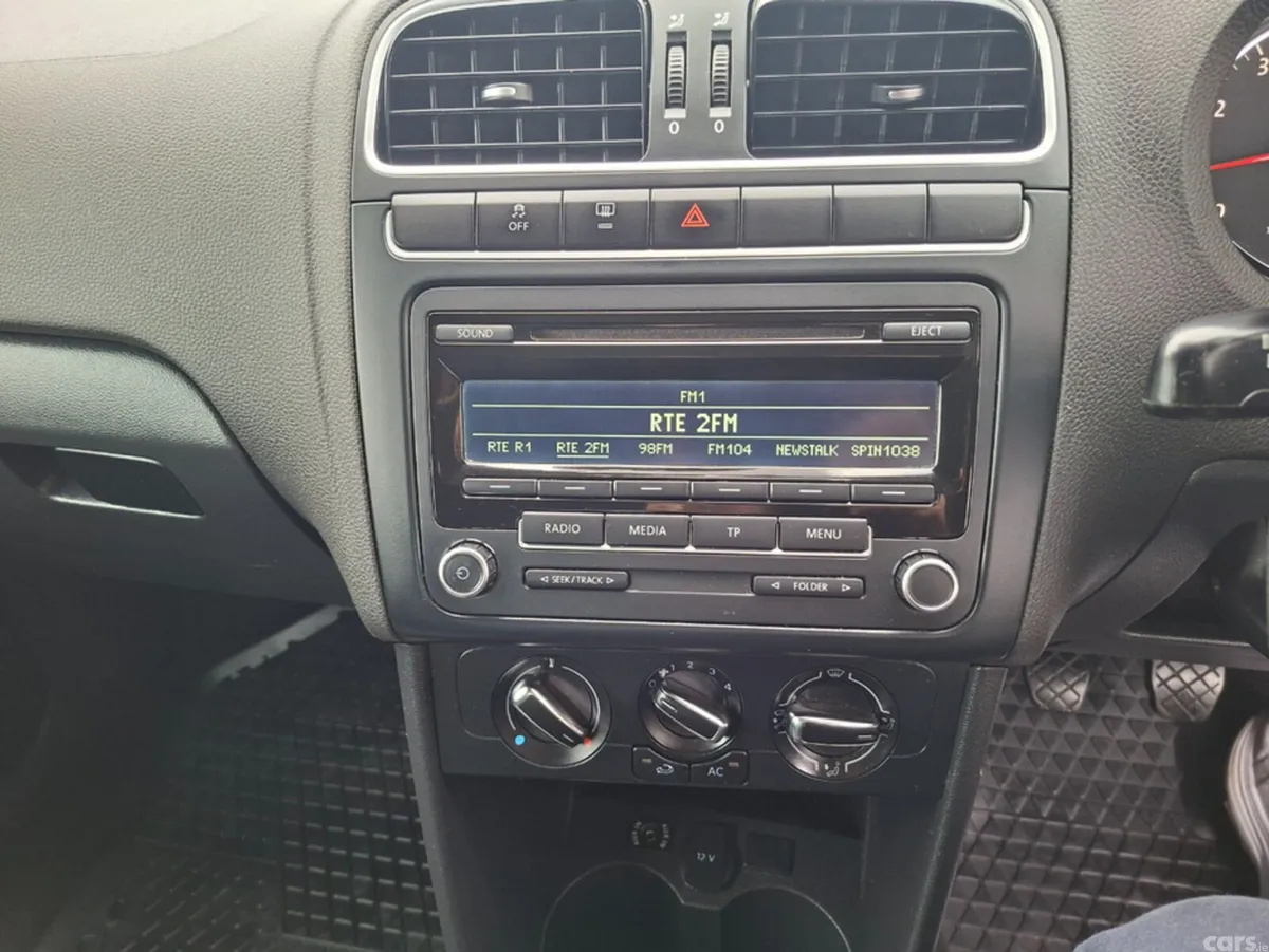 Volkswagen Polo Hatchback, Petrol, 2012, White