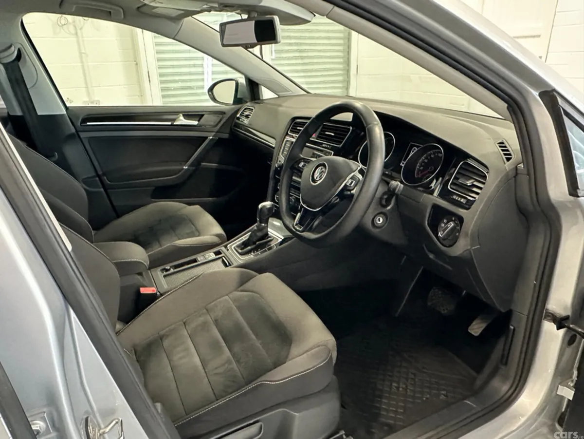 Volkswagen Golf Hatchback, Petrol, 2014, Silver