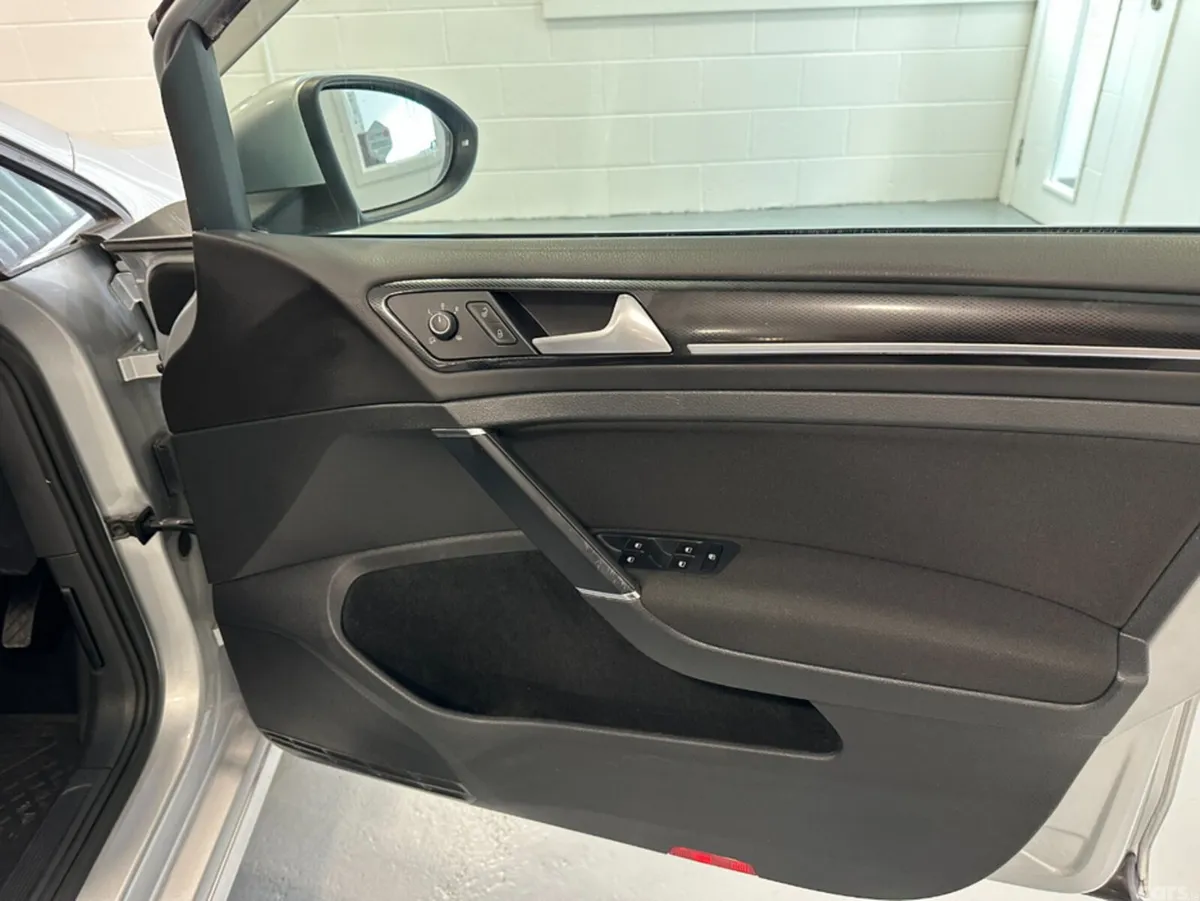 Volkswagen Golf Hatchback, Petrol, 2014, Silver