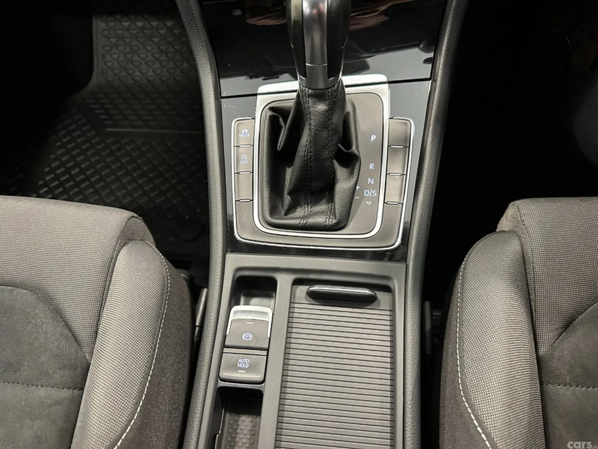 Volkswagen Golf Hatchback, Petrol, 2014, Silver
