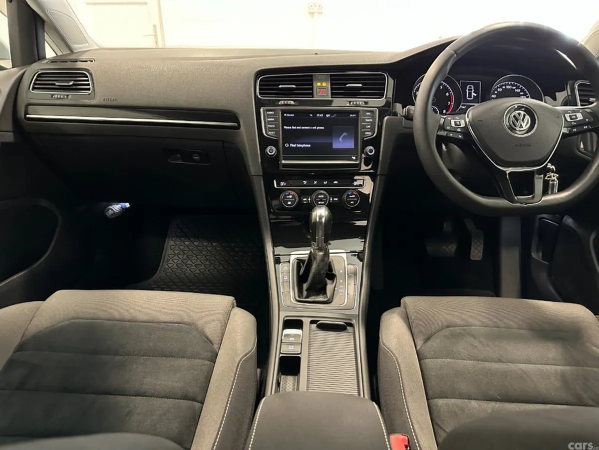 Volkswagen Golf Hatchback, Petrol, 2014, Silver