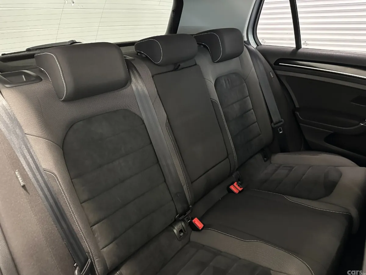 Volkswagen Golf Hatchback, Petrol, 2014, Silver