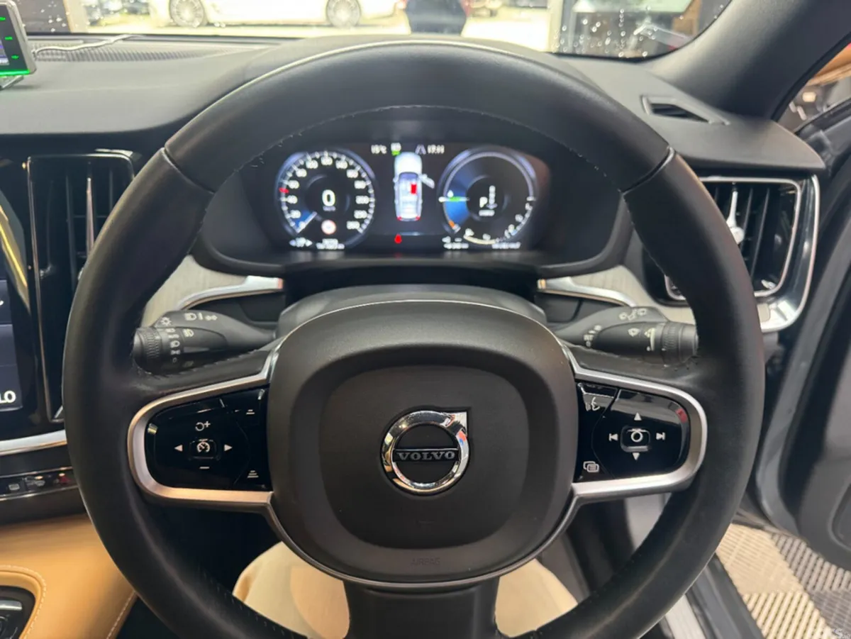 Volvo V60 Estate, Petrol Hybrid, 2020, Grey
