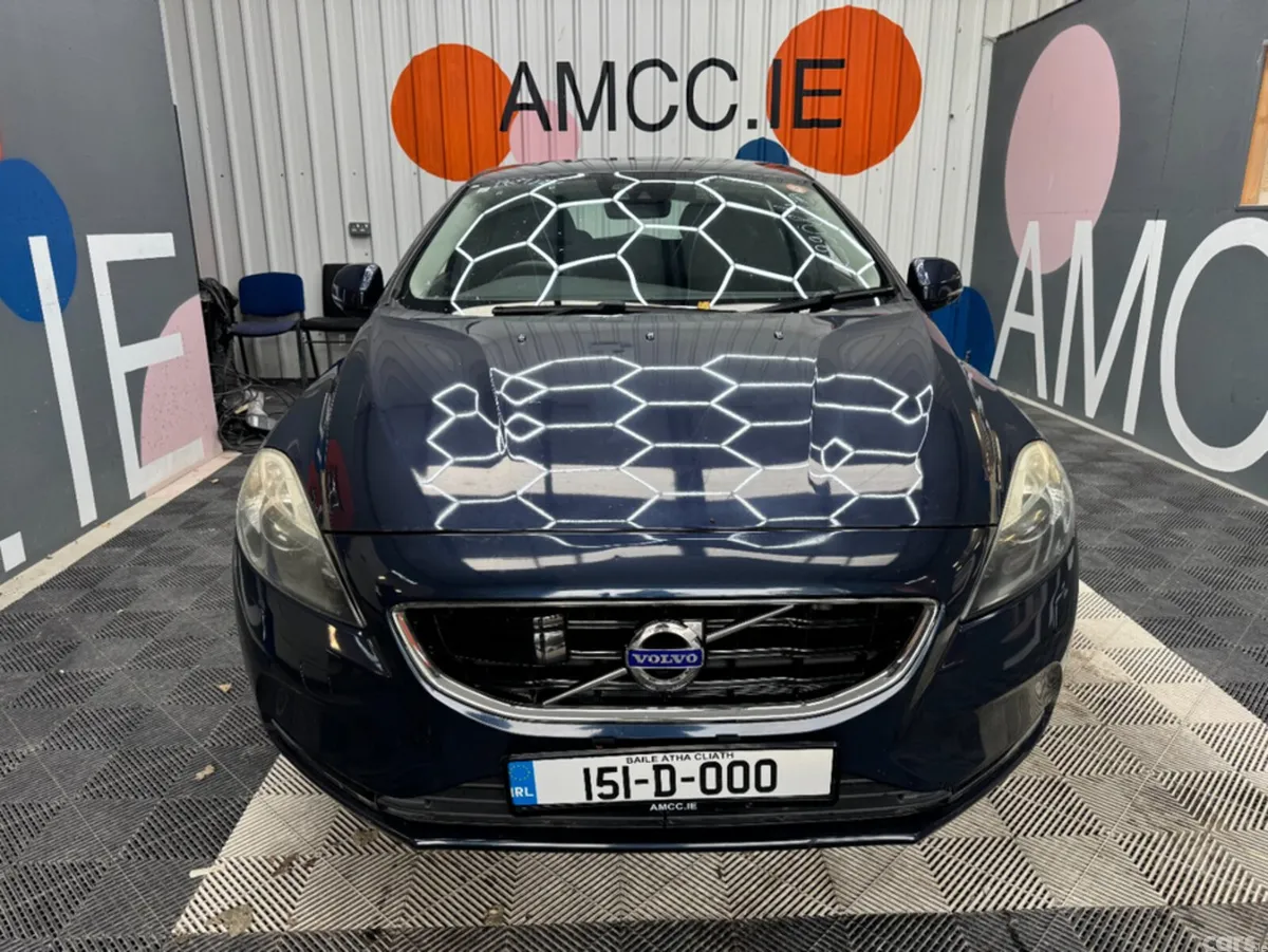 Volvo V40 Estate, Petrol, 2015, Blue
