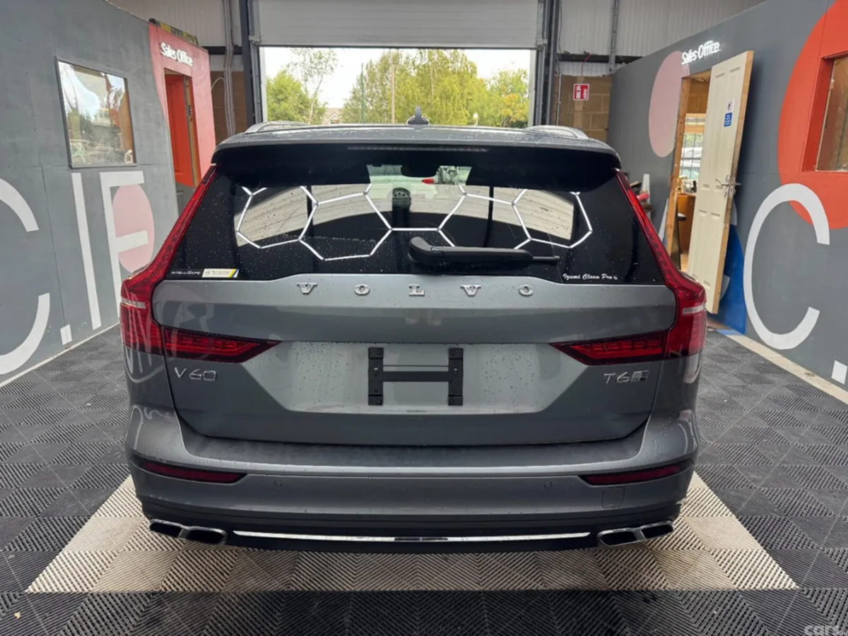 Volvo V60 Estate, Petrol Hybrid, 2020, Grey