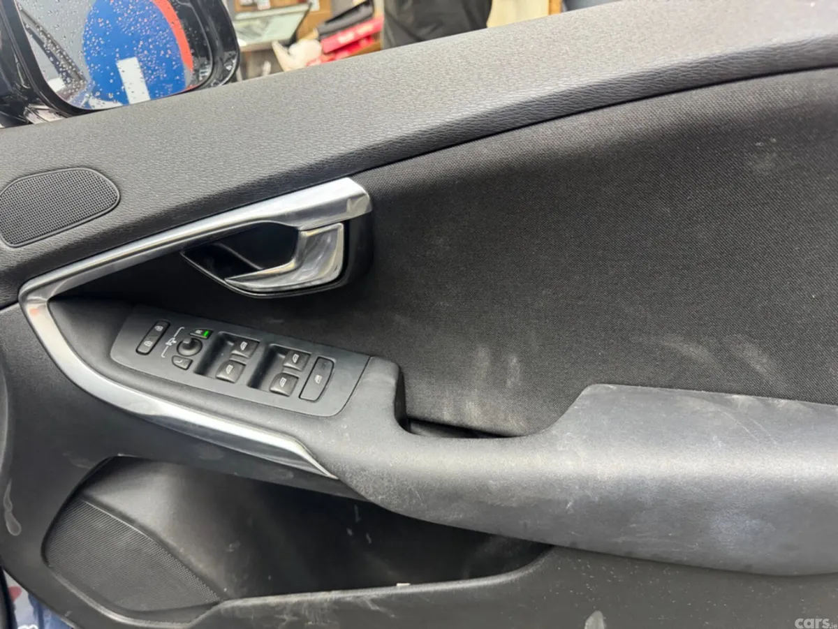 Volvo V40 Estate, Petrol, 2015, Blue