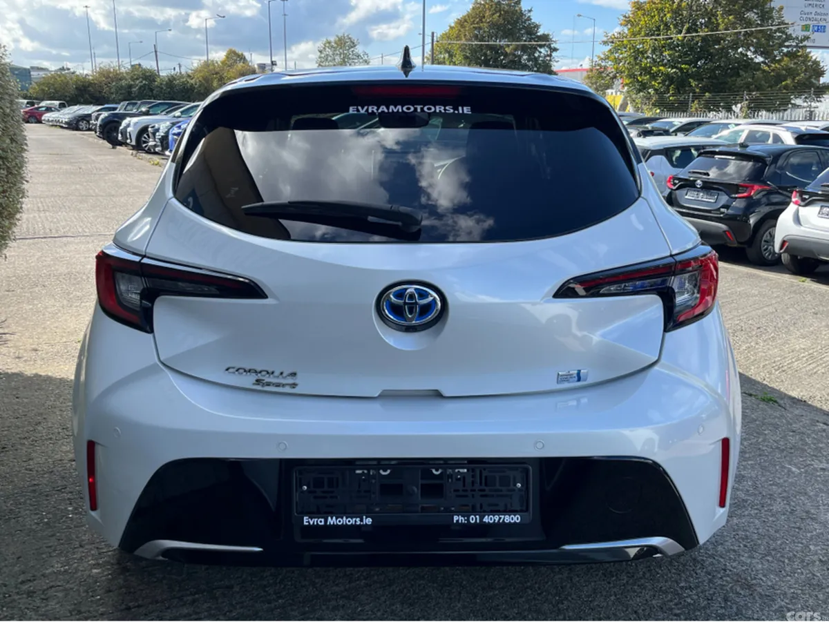 Toyota Corolla Hatchback, Petrol Hybrid, 2023, White