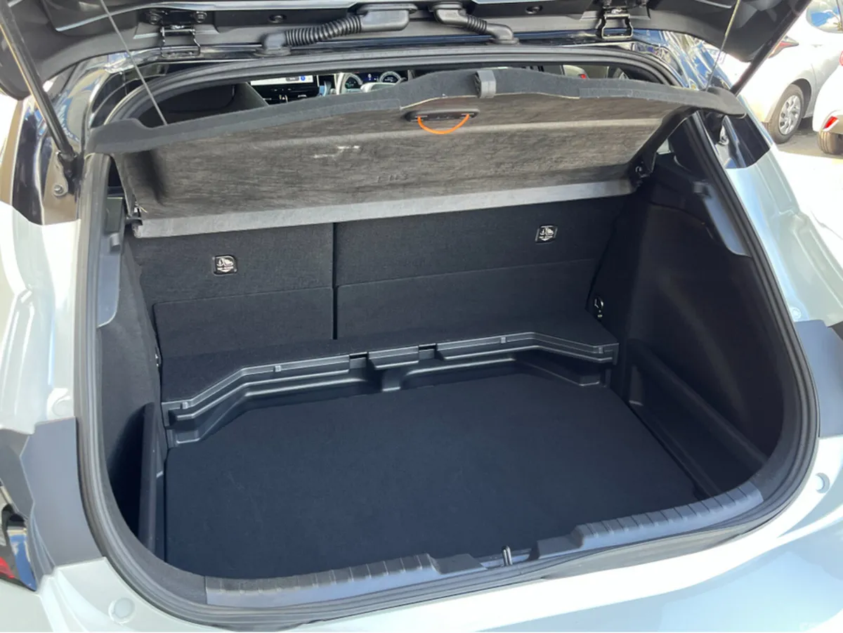 Toyota Corolla Hatchback, Petrol Hybrid, 2023, White