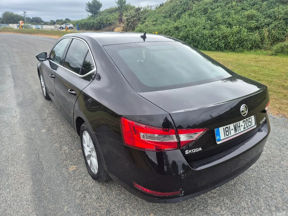 Skoda Superb Hatchback, Diesel, 2018, Black