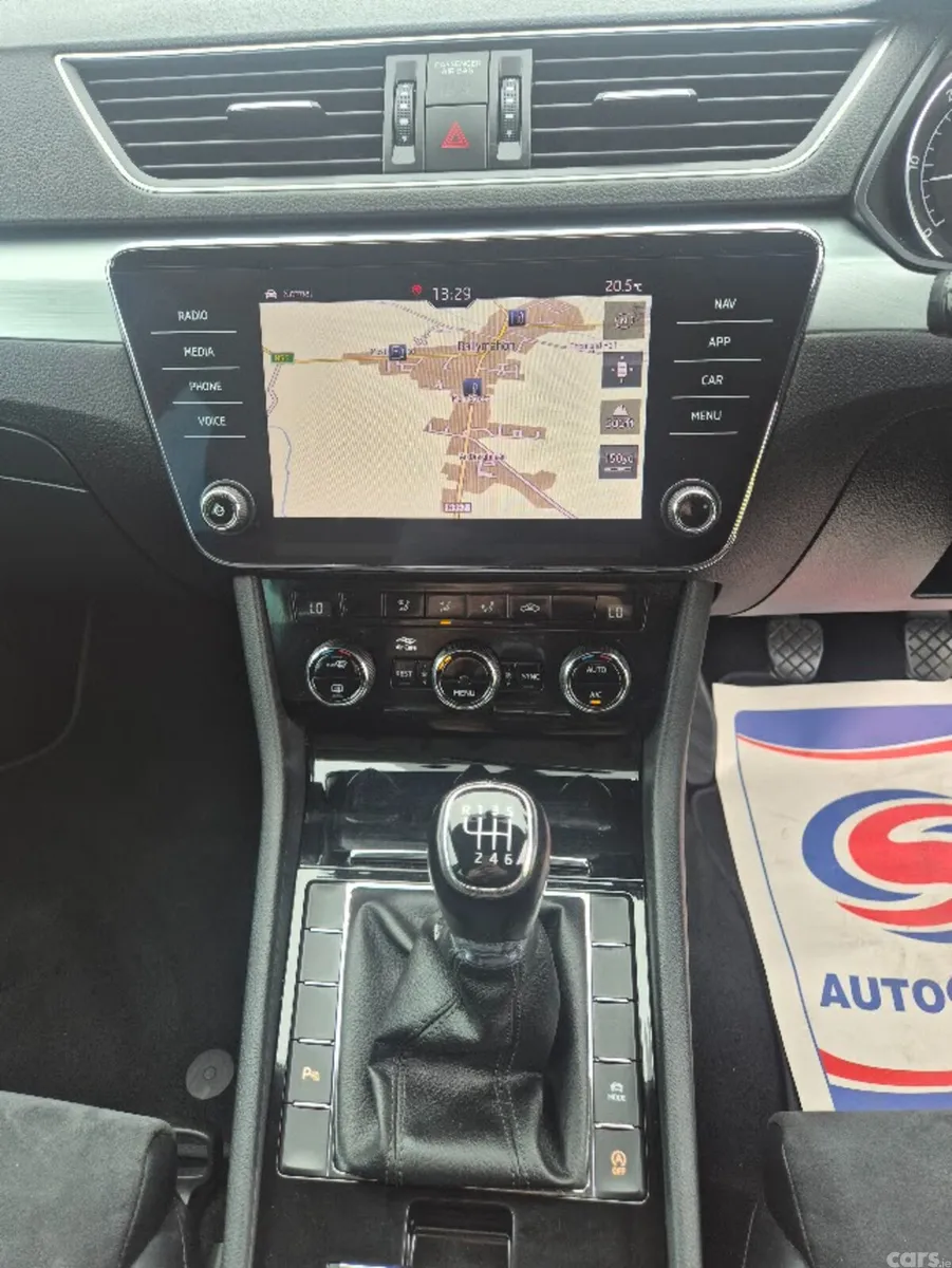 Skoda Superb Hatchback, Diesel, 2018, Black