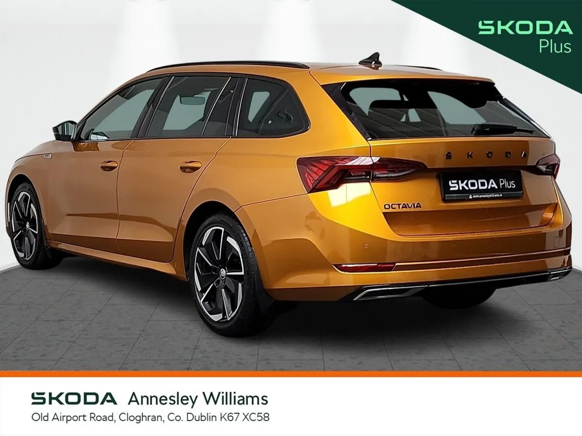 Skoda Octavia Estate, Petrol, 2024, Orange