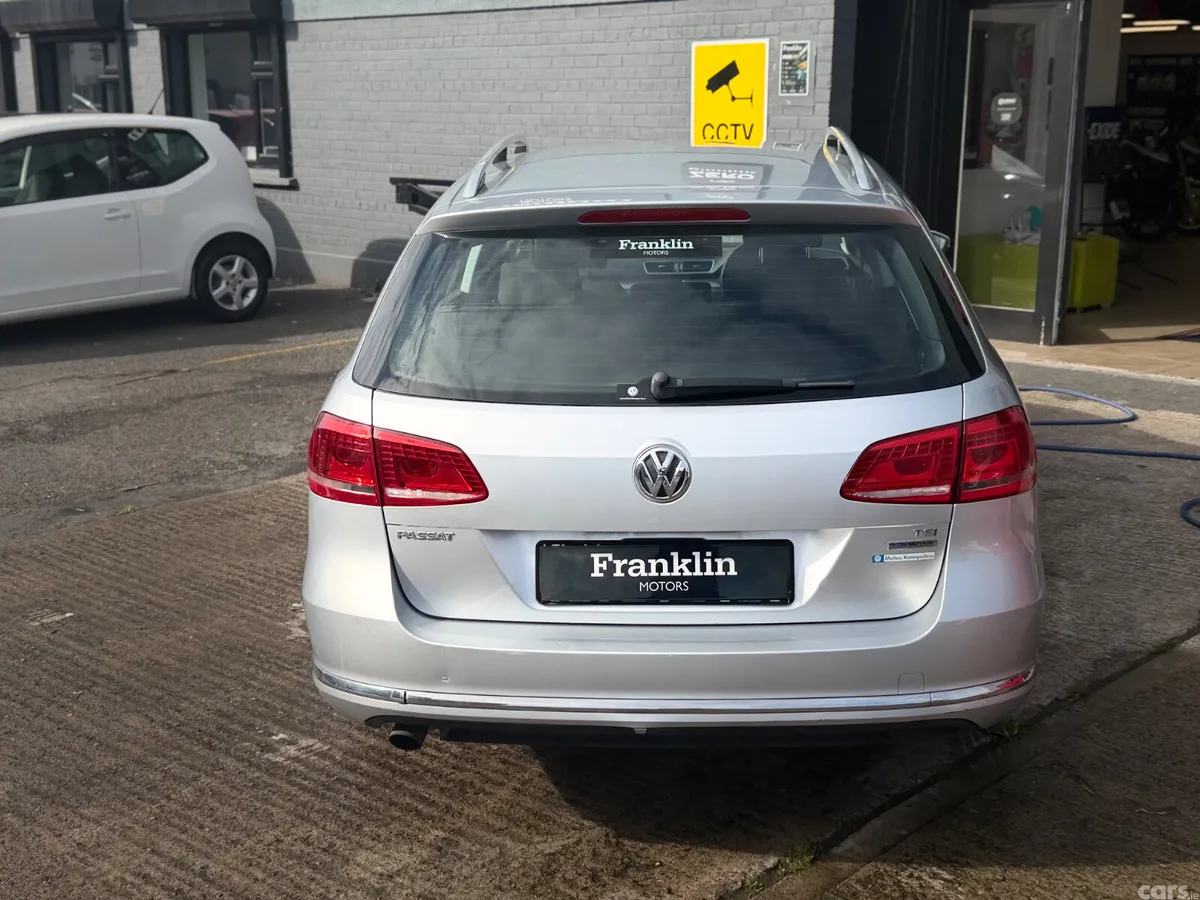 Volkswagen Passat Estate, Petrol, 2014, Silver