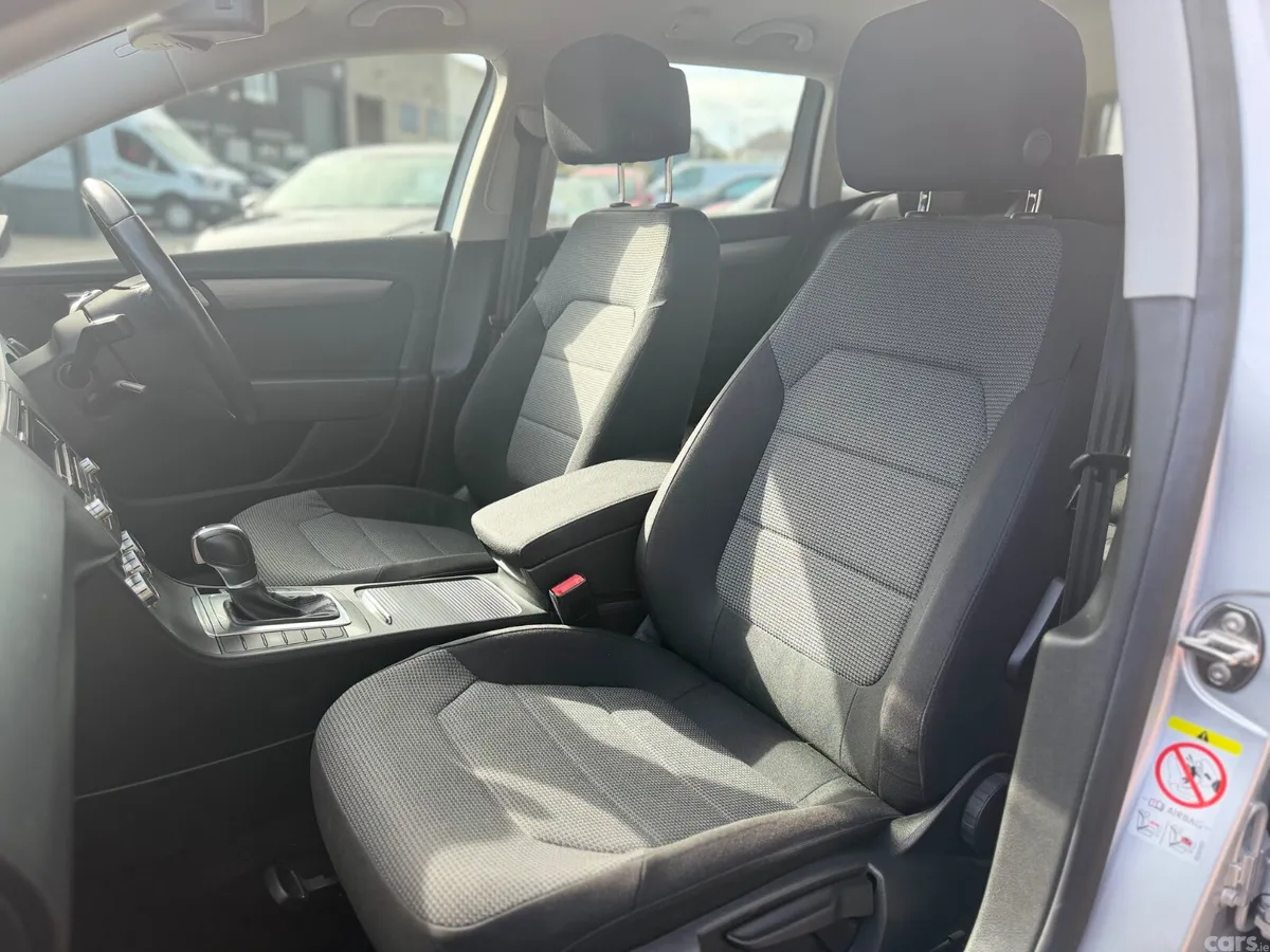 Volkswagen Passat Estate, Petrol, 2014, Silver