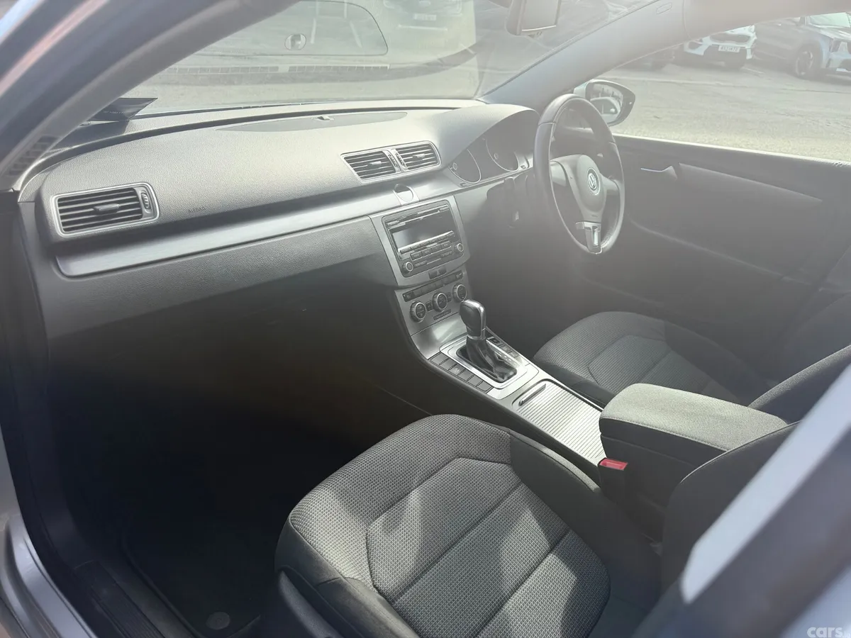 Volkswagen Passat Estate, Petrol, 2014, Silver