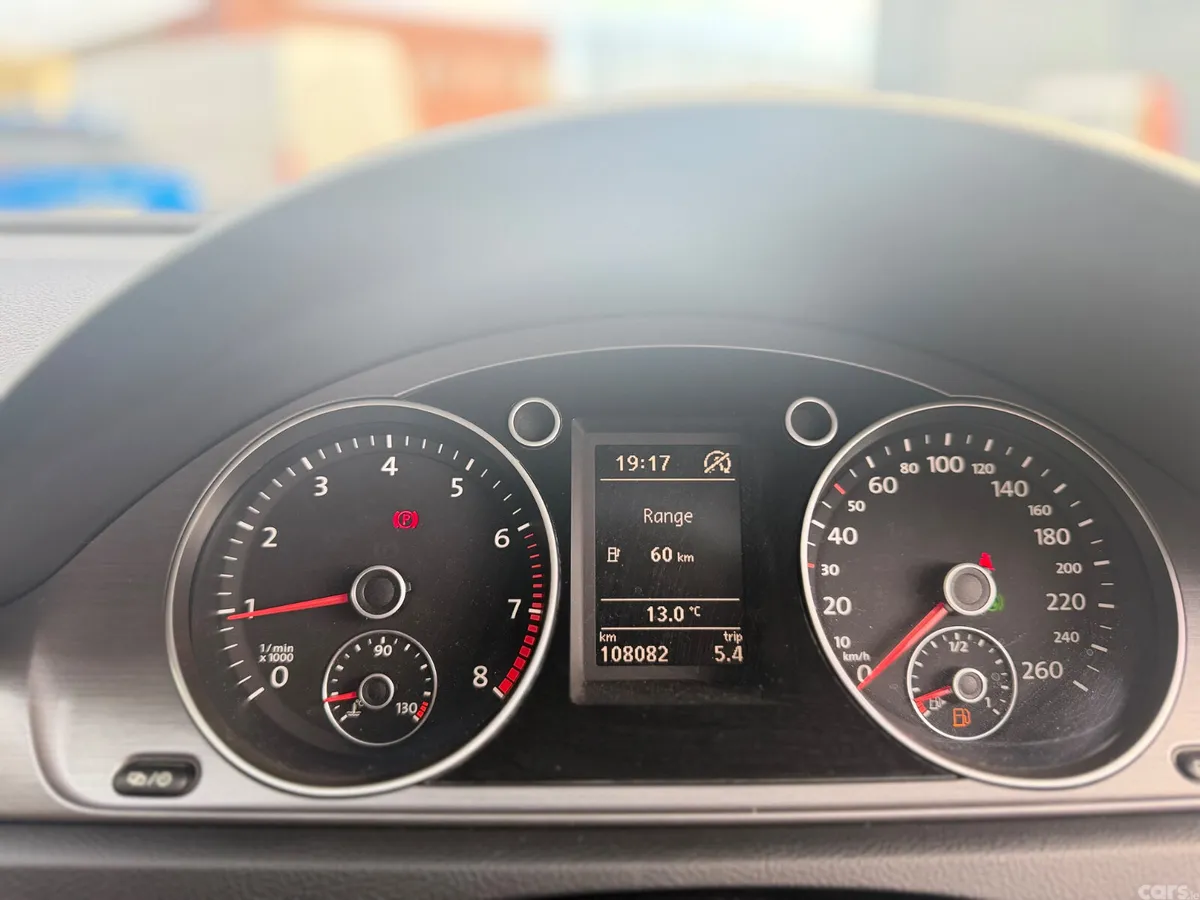Volkswagen Passat Estate, Petrol, 2014, Silver
