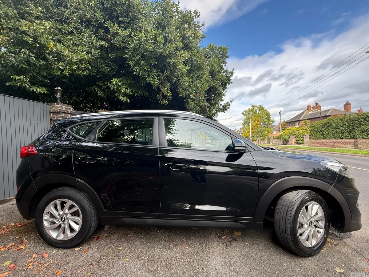Hyundai Tucson SUV, Diesel, 2015, Black
