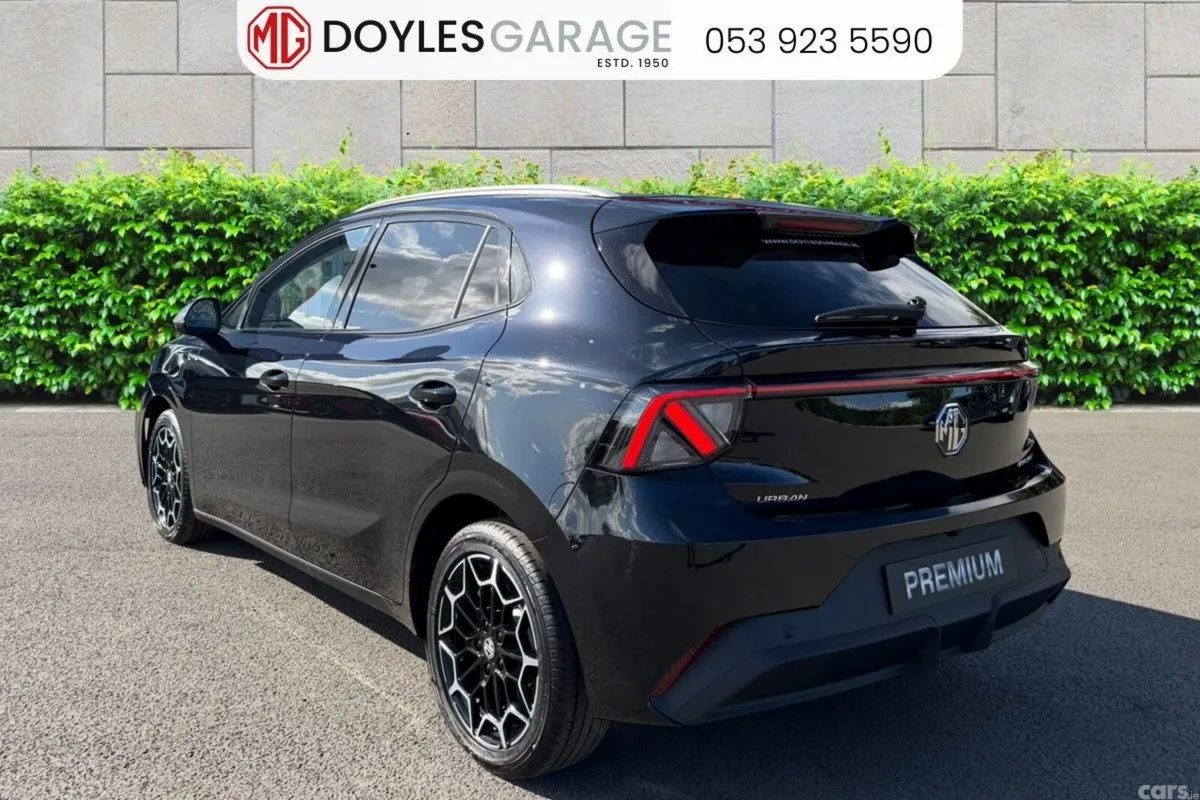 MG MG4 Hatchback, Electric, 2027, Black