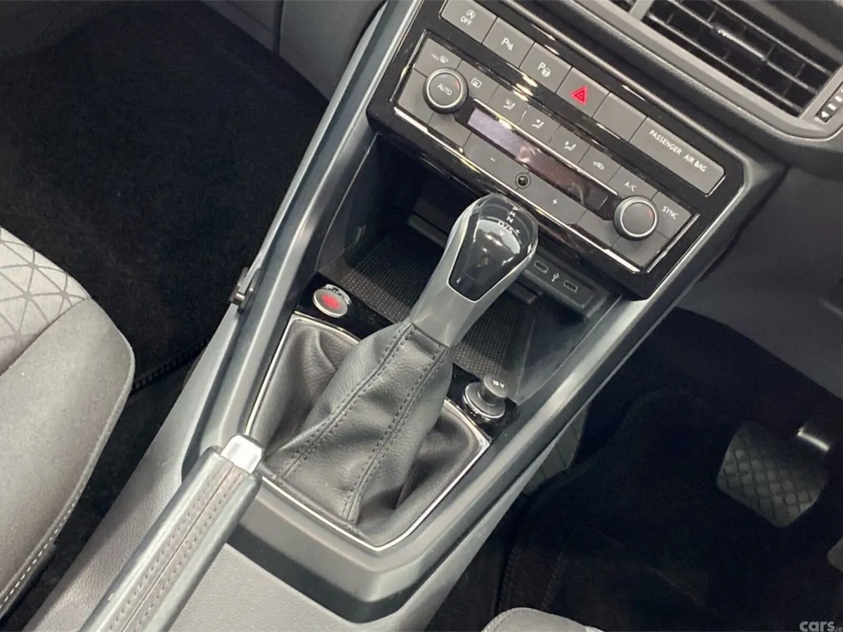 Volkswagen T-Cross Hatchback, Petrol, 2021, Blue