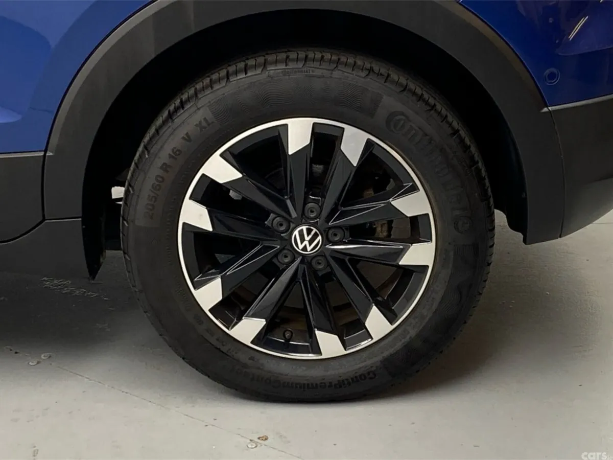 Volkswagen T-Cross Hatchback, Petrol, 2021, Blue